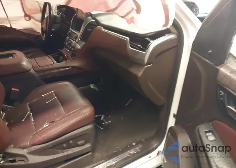 2017 Chevrolet Tahoe Premier z USA, uszkodzony, nr VIN 1GNSKCKC4HR366120